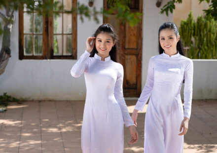 Bật mí kinh nghiệm may áo dài trắng học sinh “chuẩn” nhất mùa tựu trường