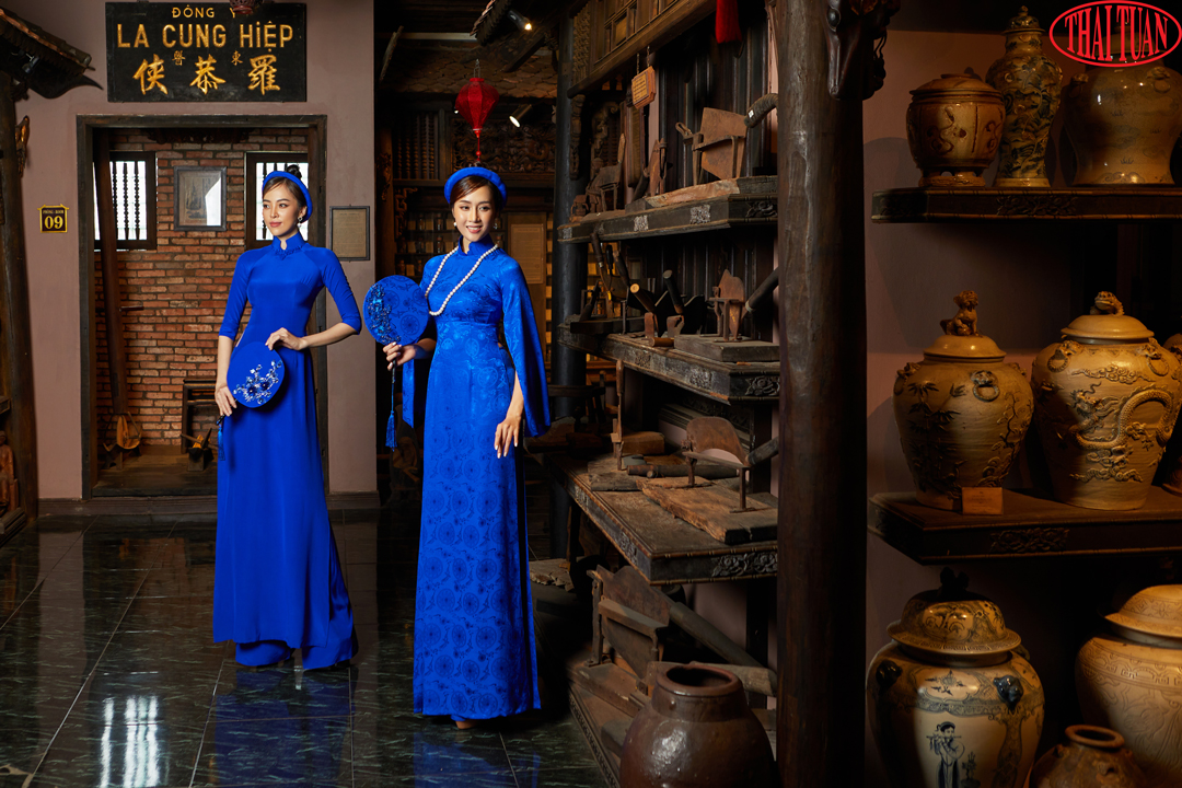 áo dài màu xanh ( BST Nước Non Ngàn Dặm - Thái Tuấn ) 