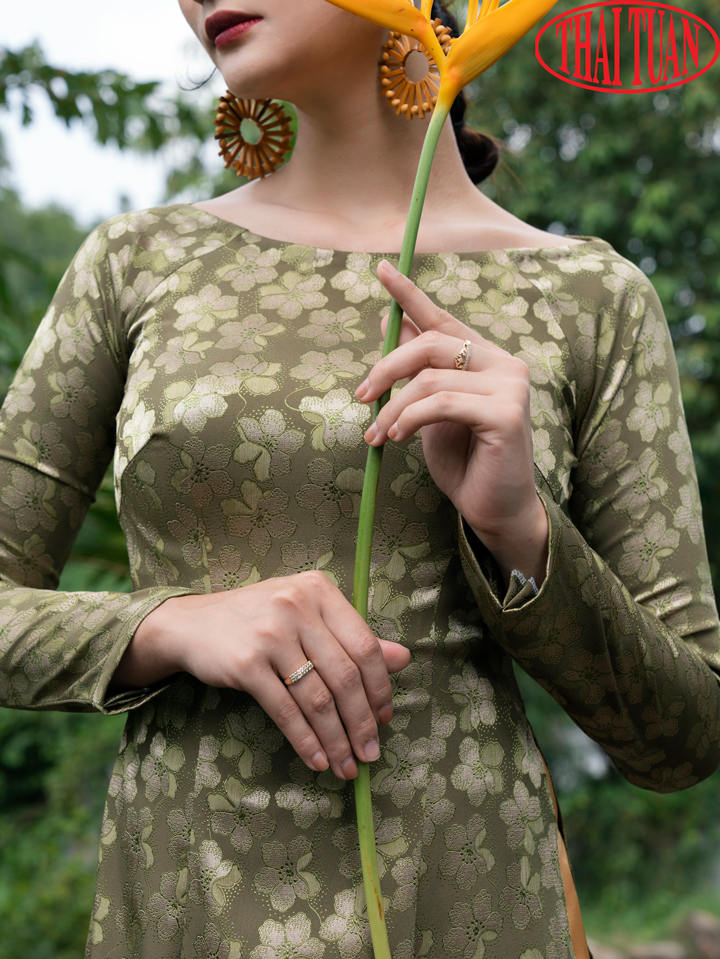 vải gấm may áo dài chất liệu Hoa Mộc Thái Tuấn